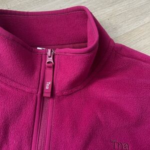 TNA Fleece Jacket - Magenta